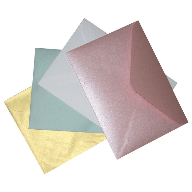 Op maat gemaakte kartonnen kraftpapier-envelopfabrikanten