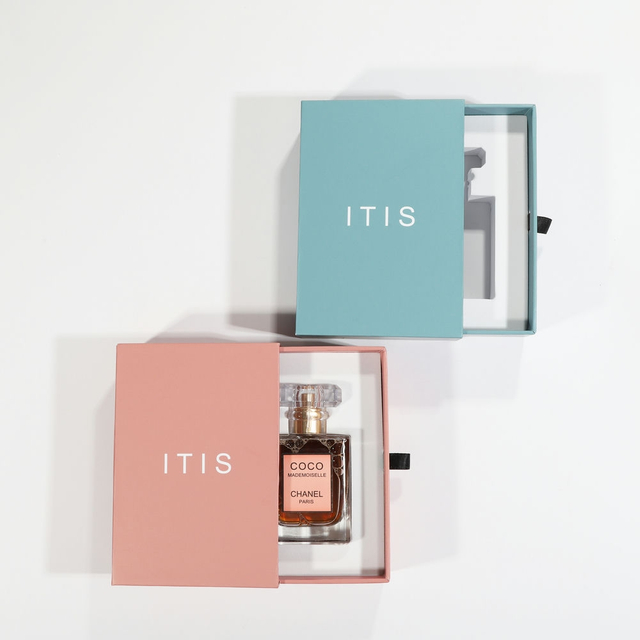 Op maat gemaakte unieke luxe cosmetische displaydozen