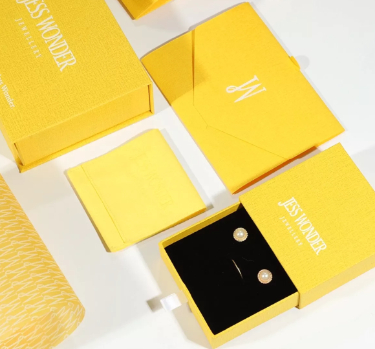 Custom-Smycken-Papper-Box_375_349.png